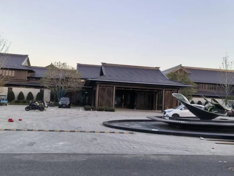 Projet de piscine de l'hôtel Blueway : Runquan Kaiyuan Mingting (branche de Longwu Tea Town)