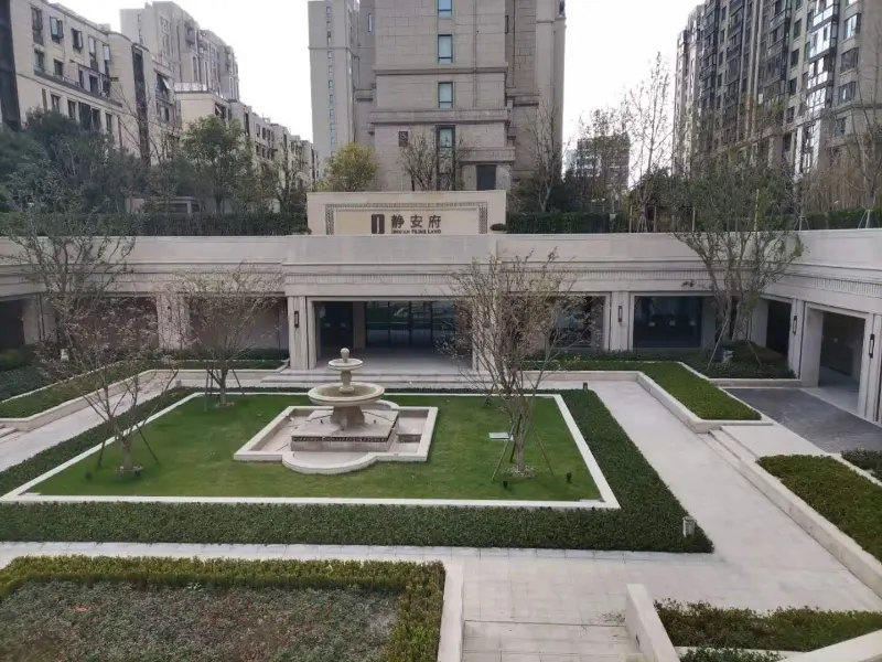 La pompe à chaleur Blueway soutient le projet de piscine intérieure du manoir Jing'an de Shanghai avec une solution efficace à température constante